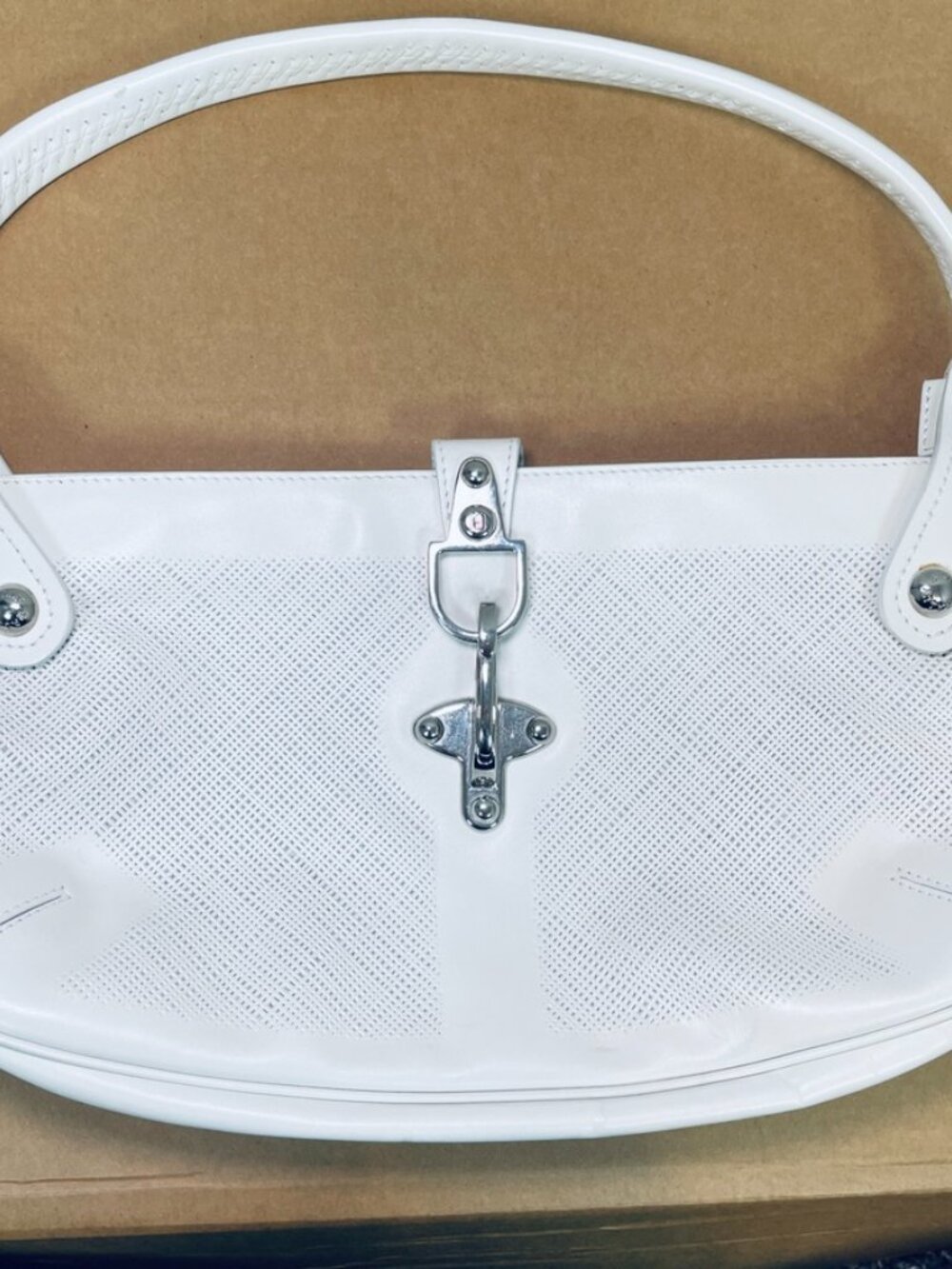 BALLY Vintage white leather baguette shoulder bag - Picture 6 of 11